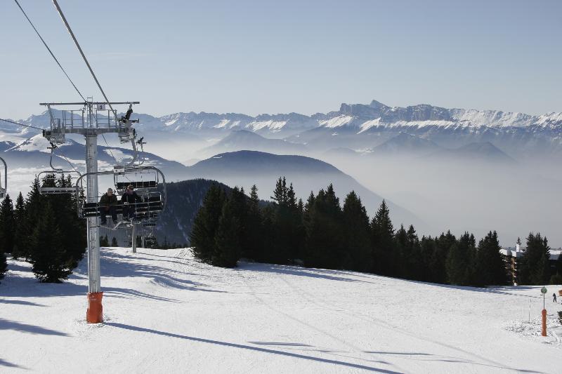 Noemys Ecrin des Neiges Aparthotel Chamrousse Buitenkant foto